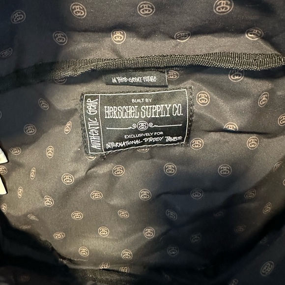 Stussy x Herschel Supply Company Pink Bum Bag Fanny Pack - Picture 4 of 4
